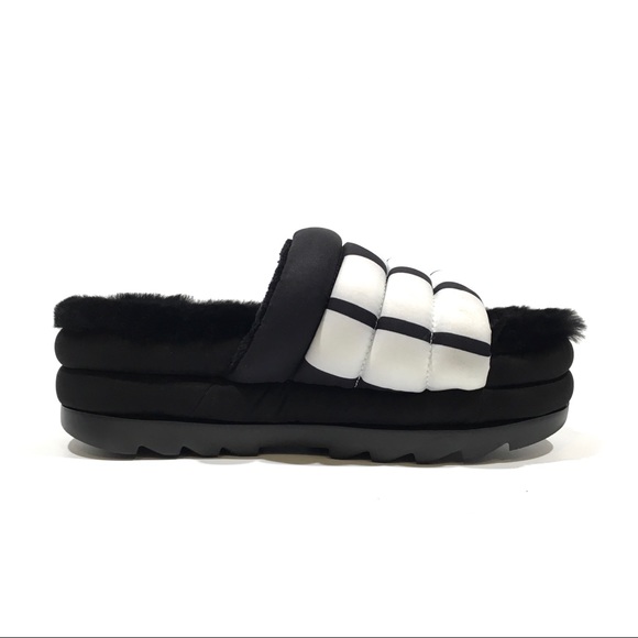 UGG Maxi Slide Logo Platform Puffer Sandals -Black -Women’s US 10 -NEW - Picture 4 of 7